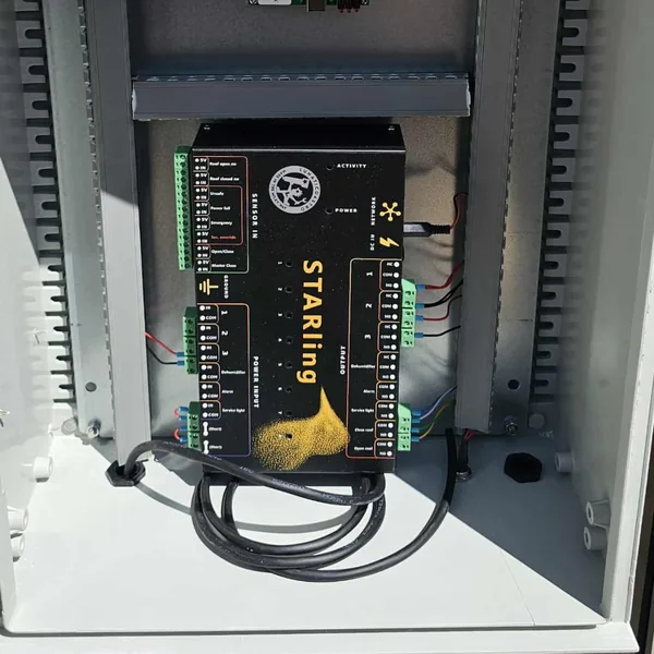 Roll-off roof motor kit control cabinet